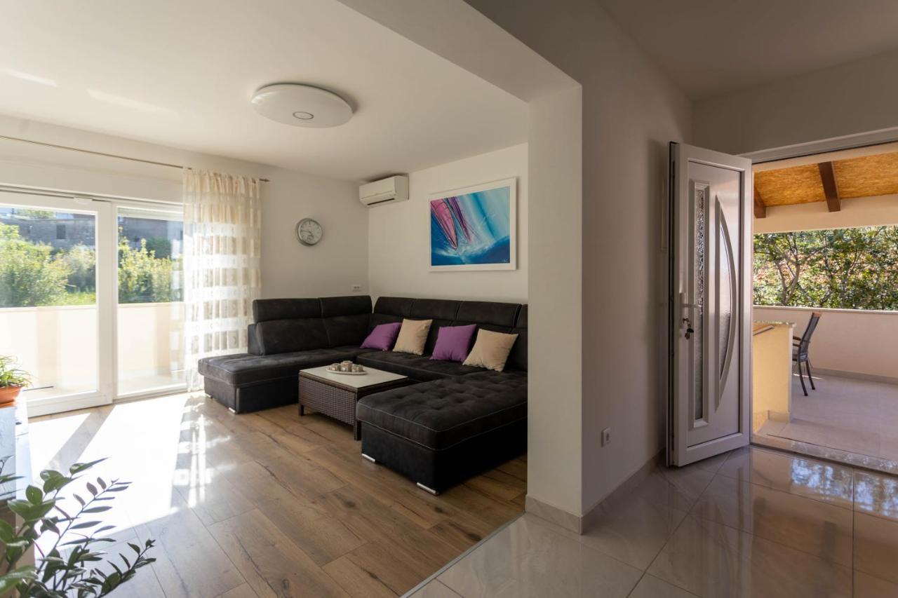 Apartman Marel Žrnovnica Esterno foto