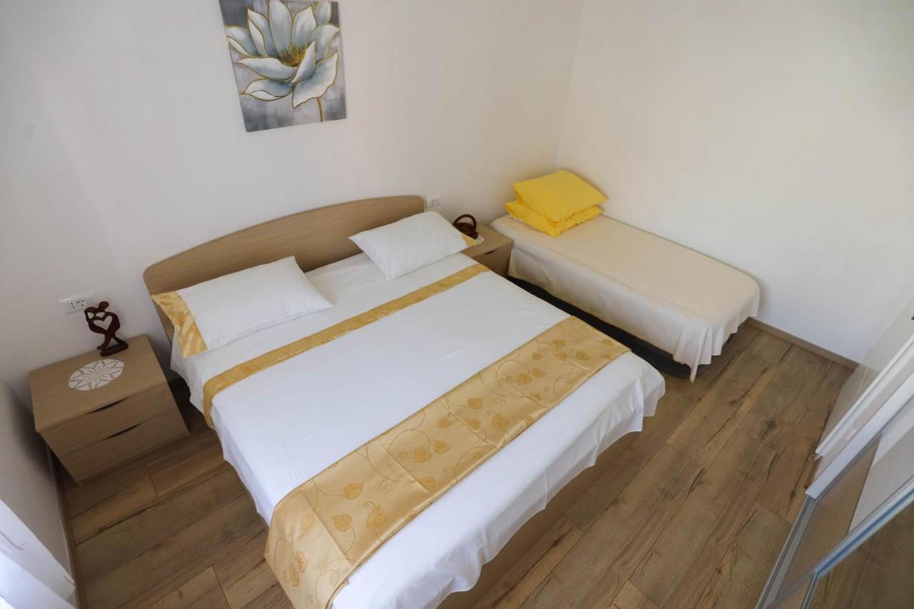 Apartman Marel Žrnovnica Esterno foto